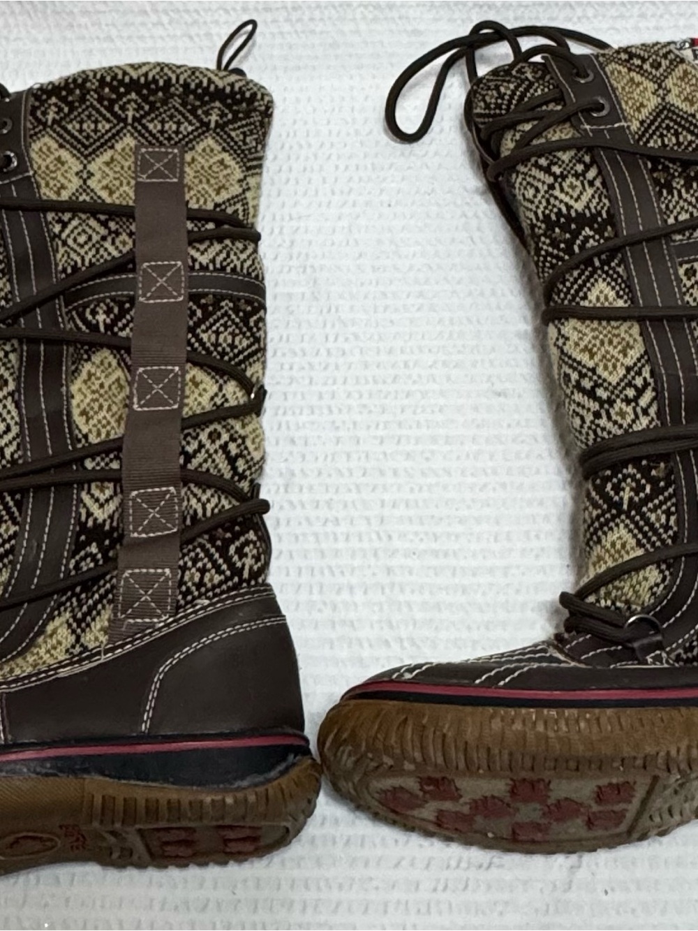 Pajar 63 women’s Brown Patterned Lace-Up Winter Boots snow 7. - 71/2